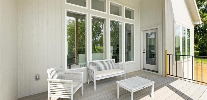 Homes for Sale in Kansas City, MO 64151 | 7007 N Kirkwood Avenue