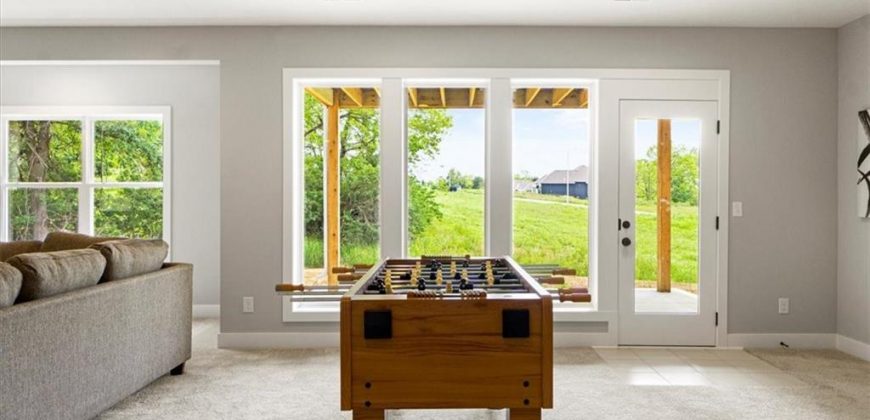 Homes for Sale in Kansas City, MO 64151 | 7007 N Kirkwood Avenue