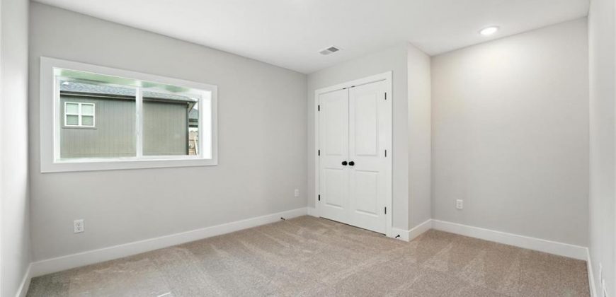 Homes for Sale in Kansas City, MO 64165 | 1218 NE 122nd Street