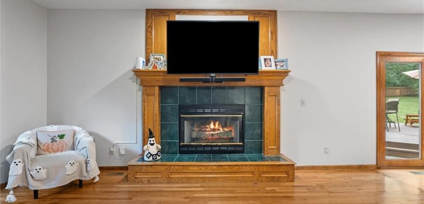 Homes for Sale in Liberty, MO 64068 | 1408  Telford Drive