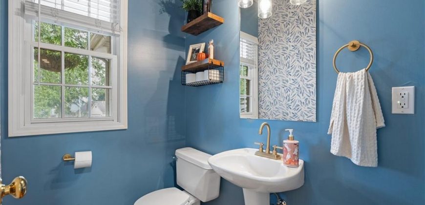 Homes for Sale in Liberty, MO 64068 | 1408  Telford Drive