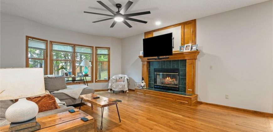 Homes for Sale in Liberty, MO 64068 | 1408  Telford Drive