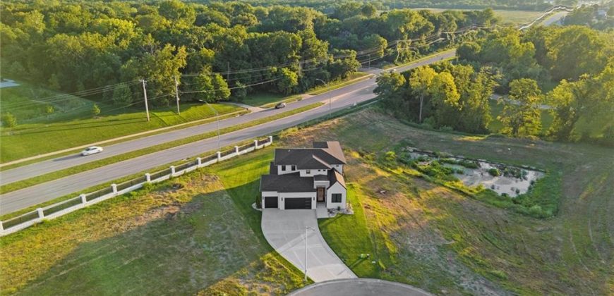 Homes for Sale in Kansas City, MO 64154 | 2707 NW 84th Terrace