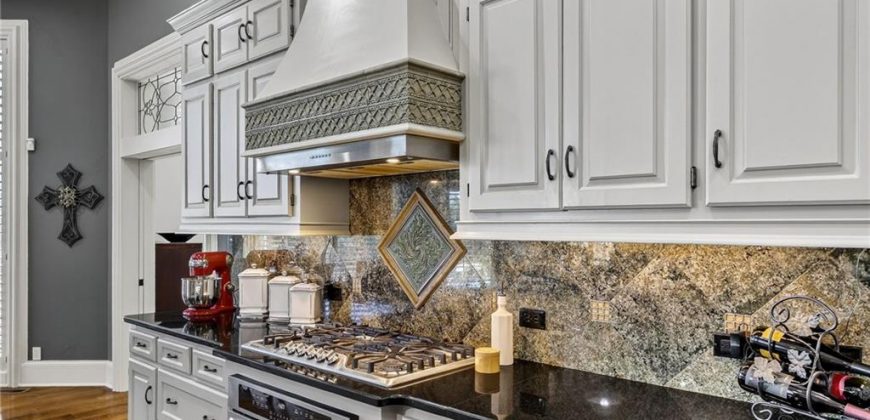 Homes for Sale in Kansas City, MO 64154 | 10515 N Dalton Avenue