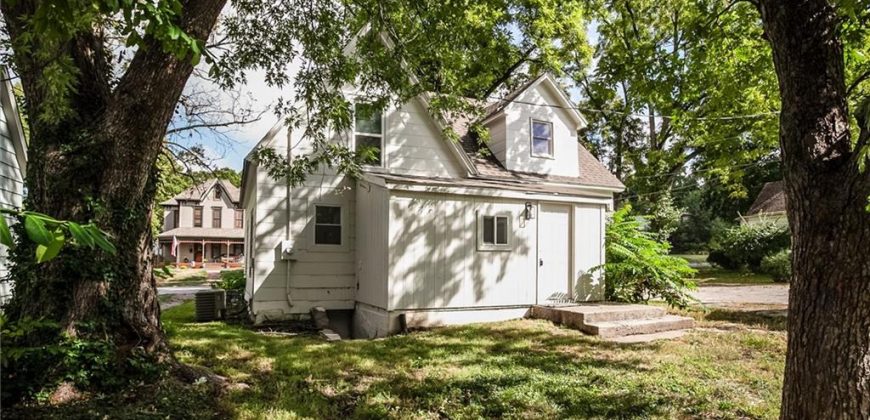 Homes for Sale in Liberty, MO 64068 | 463 E Mill Street