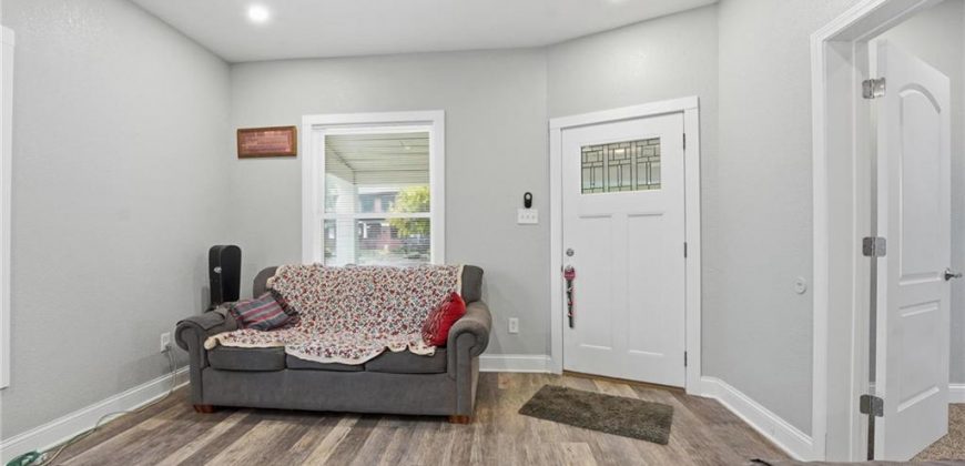 Homes for Sale in Excelsior Springs, MO 64024 | 821  St Louis Avenue