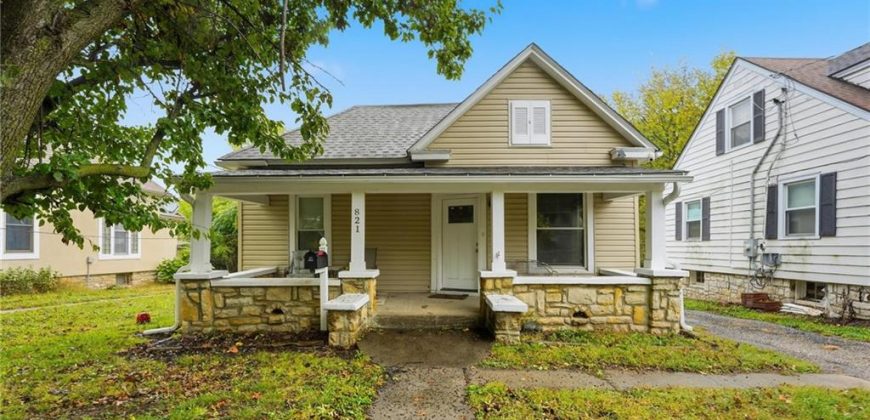 Homes for Sale in Excelsior Springs, MO 64024 | 821  St Louis Avenue
