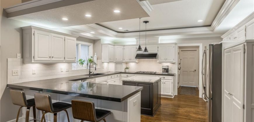 Homes for Sale in Kansas City, MO 64116 | 4319 N Hickory Lane