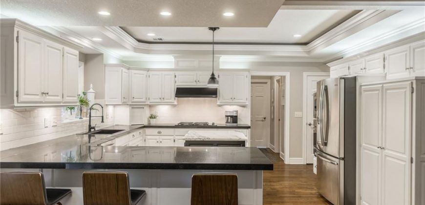 Homes for Sale in Kansas City, MO 64116 | 4319 N Hickory Lane