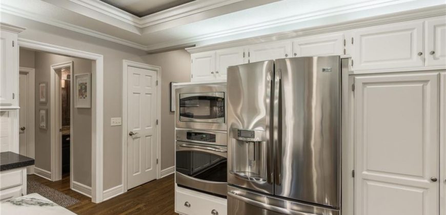 Homes for Sale in Kansas City, MO 64116 | 4319 N Hickory Lane