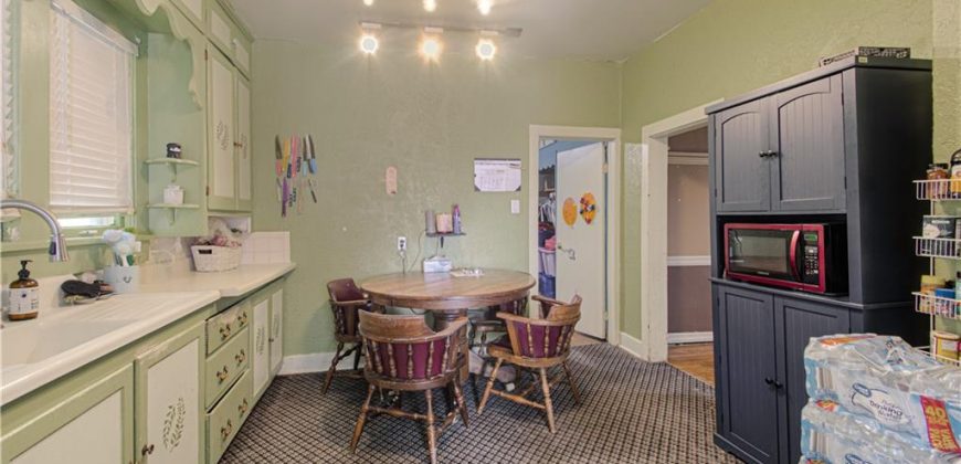 Homes for Sale in Liberty, MO 64068 | 443  Choctaw Street