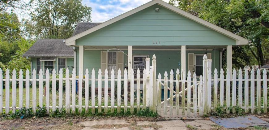 Homes for Sale in Liberty, MO 64068 | 443  Choctaw Street