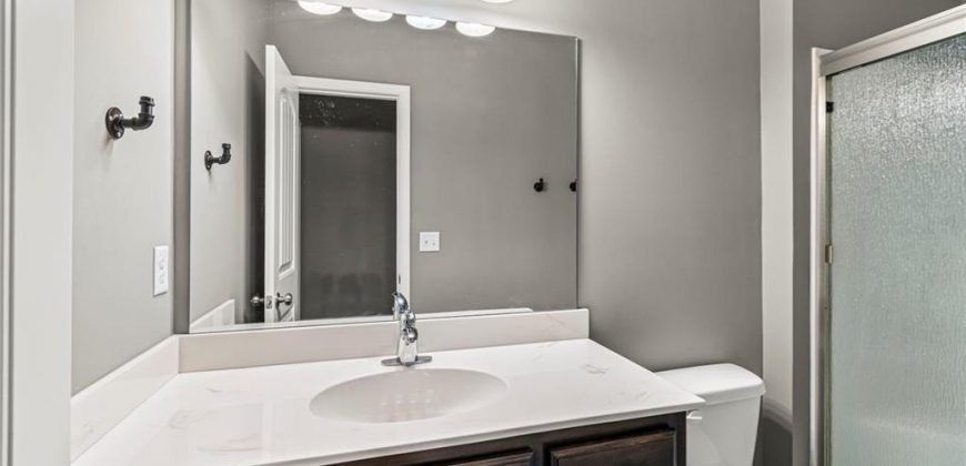 Homes for Sale in Liberty, MO 64068 | 1020  Poplar Lane