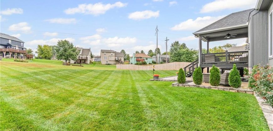 Homes for Sale in Liberty, MO 64068 | 1020  Poplar Lane