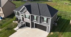 Homes for Sale in Liberty, MO 64068 | 1020  Poplar Lane