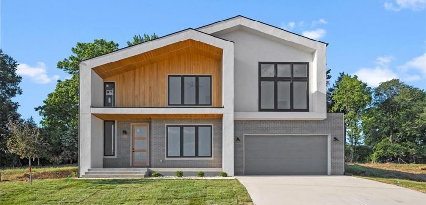 Homes for Sale in Kansas City, MO 64154 | 2714 NW 84th Terrace