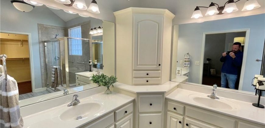 Homes for Sale in Kansas City, MO 64053 | 8636 N Utica Avenue