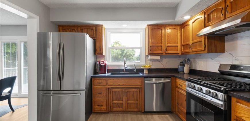 Homes for Sale in Kansas City, MO 64151 | 5521 N Mayview Avenue