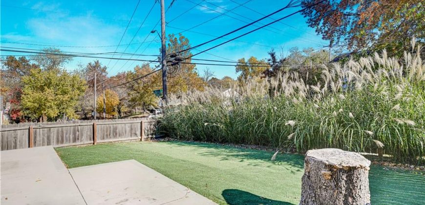 Homes for Sale in Kansas City, MO 64116 | 657 NE Russell Road