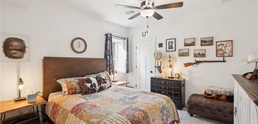 Homes for Sale in Smithville, MO 64089 | 409  Sixth Street