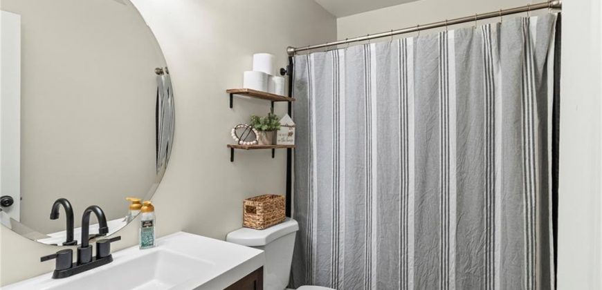 Homes for Sale in Kansas City, MO 64155 | 401 NE 88th Street