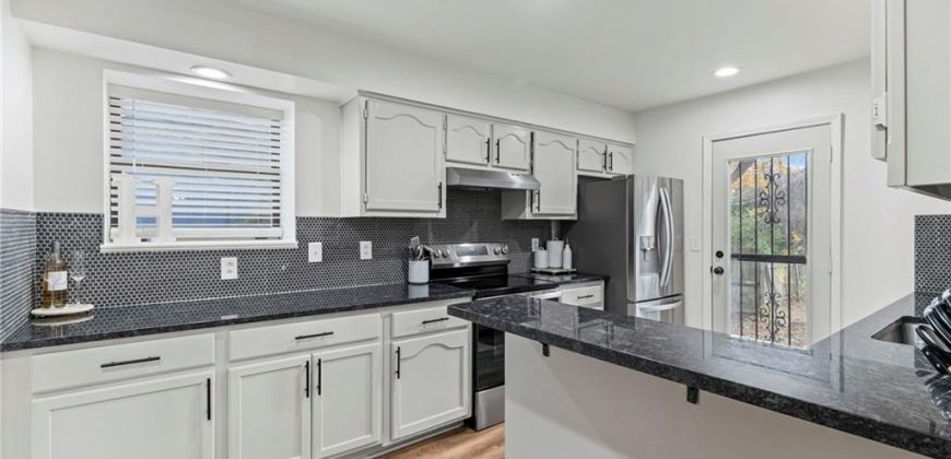 Homes for Sale in Kansas City, MO 64155 | 401 NE 88th Street