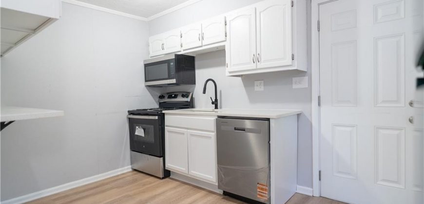 Homes for Sale in Liberty, MO 64068 | 400 N Morse Avenue