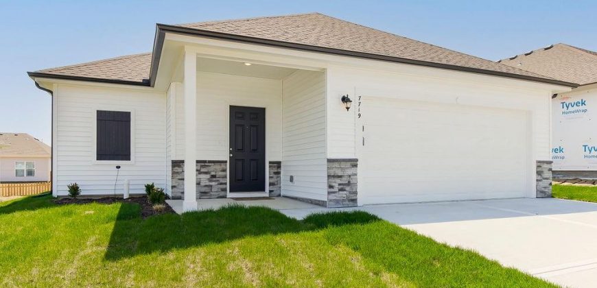 Homes for Sale in Kansas City, MO 64163 | 12201 N Rhode Court