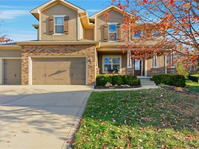 Homes for Sale in Kansas City, MO 64157 | 9305 N Hunter Court