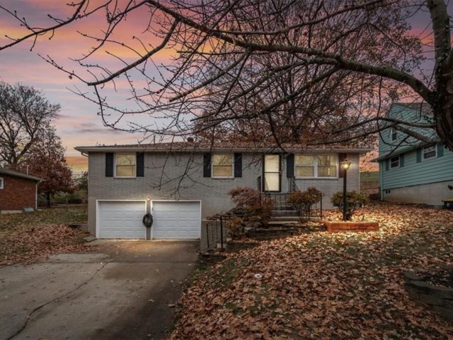 Homes for Sale in Kansas City, MO 64117 | 4033 N Spruce Avenue