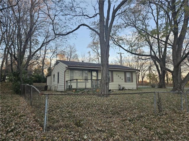 Homes for Sale in Kansas City, MO 64119 | 7334 NE 51st Street