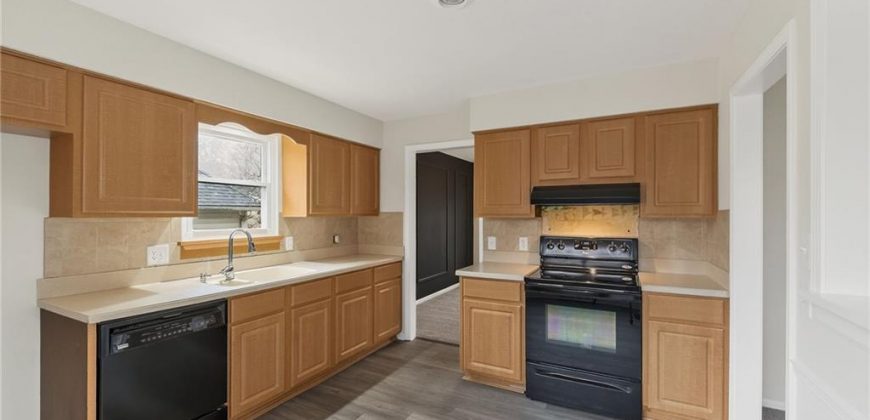 Homes for Sale in Kansas City, MO 64118 | 837 NW 69th Street