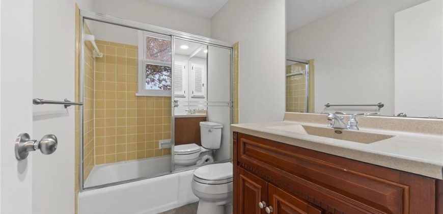 Homes for Sale in Kansas City, MO 64118 | 837 NW 69th Street