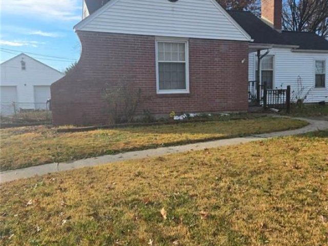 Homes for Sale in Kansas City, MO 64119 | 4325 NE 52nd Terrace