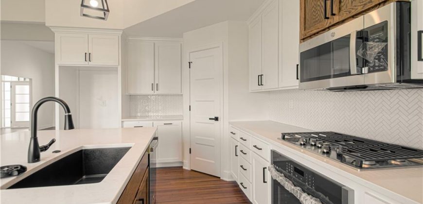 Homes for Sale in Kearney, MO 64060 | 2211  Prairie Creek Drive