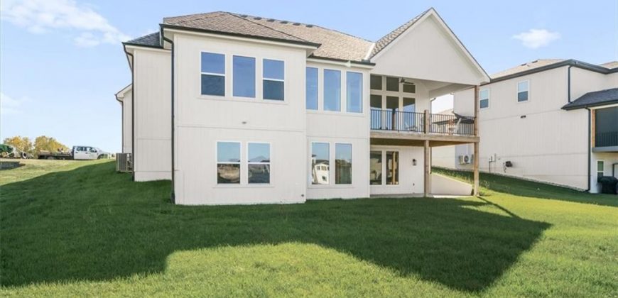 Homes for Sale in Riverside, MO 64150 | 4738 NW Sienna Ridge