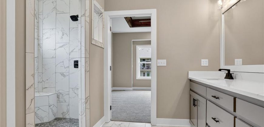 Homes for Sale in Parkville, MO 64152 | 13670 NW 71st Street