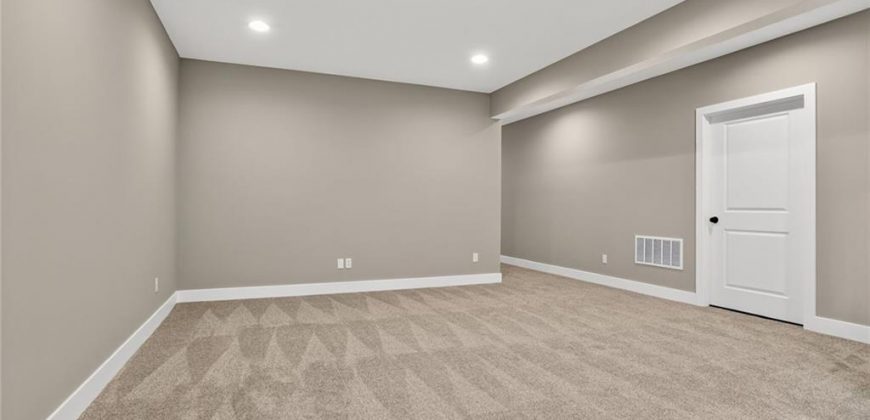 Homes for Sale in Parkville, MO 64152 | 13670 NW 71st Street