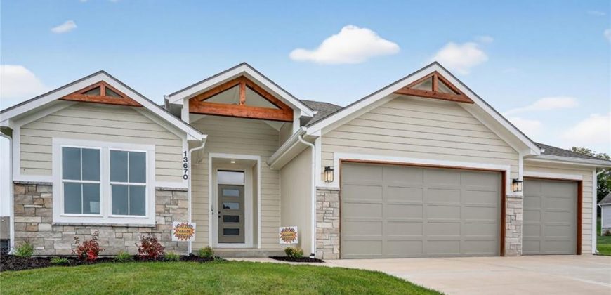 Homes for Sale in Parkville, MO 64152 | 13670 NW 71st Street