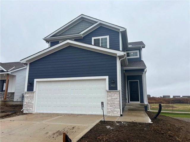 Homes for Sale in Kansas City, MO 64154 | 9633 N Colrain Avenue