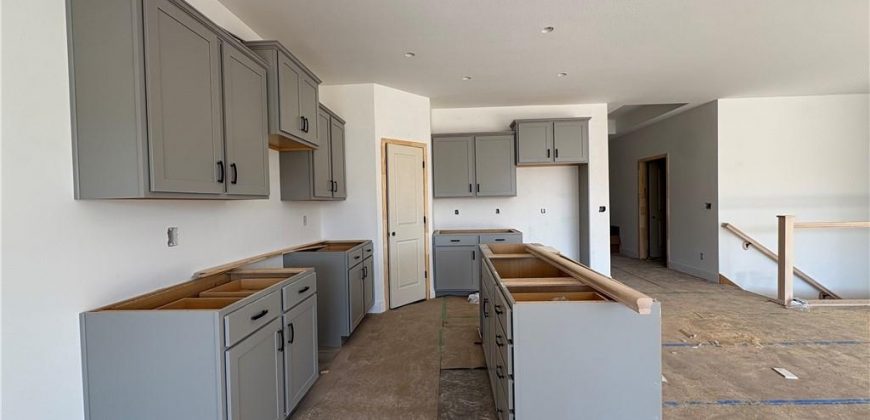 Homes for Sale in Kansas City, MO 64154 | 3017 NW 95th Terrace