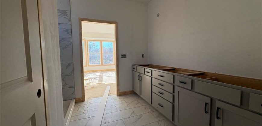 Homes for Sale in Kansas City, MO 64154 | 3017 NW 95th Terrace