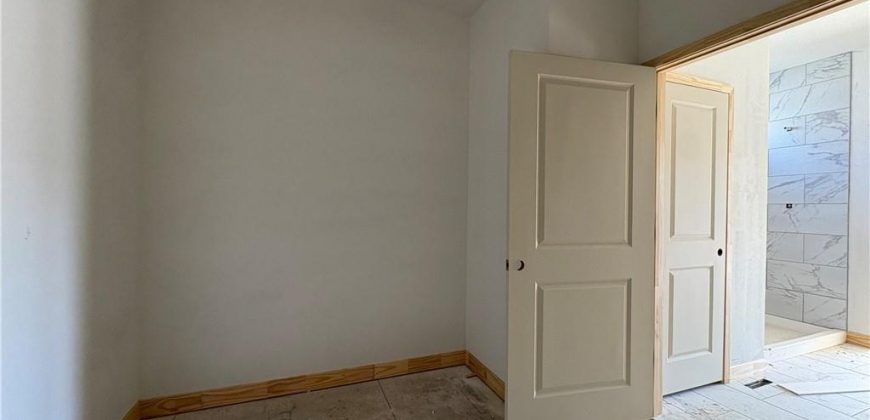 Homes for Sale in Kansas City, MO 64154 | 3017 NW 95th Terrace