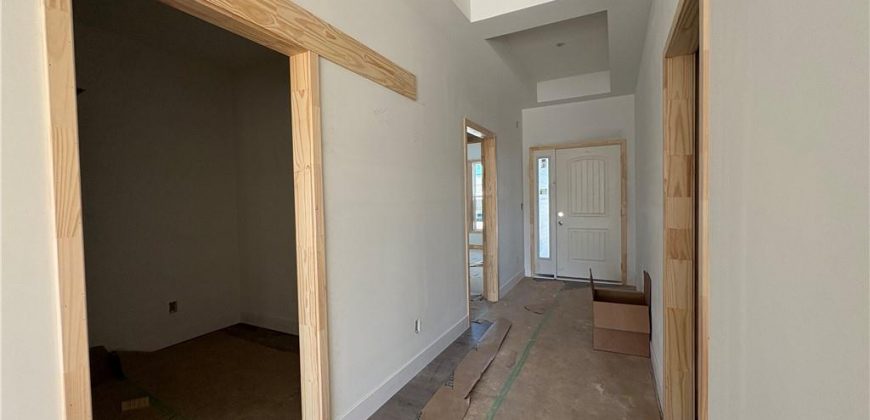 Homes for Sale in Kansas City, MO 64154 | 3017 NW 95th Terrace