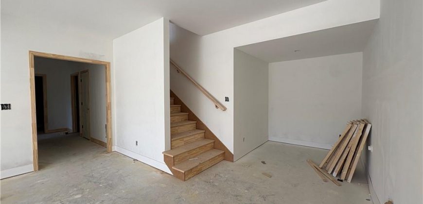 Homes for Sale in Kansas City, MO 64154 | 3017 NW 95th Terrace