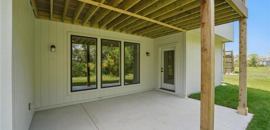 Homes for Sale in Kansas City, MO 64155 | 1406 NW 106th Terrace