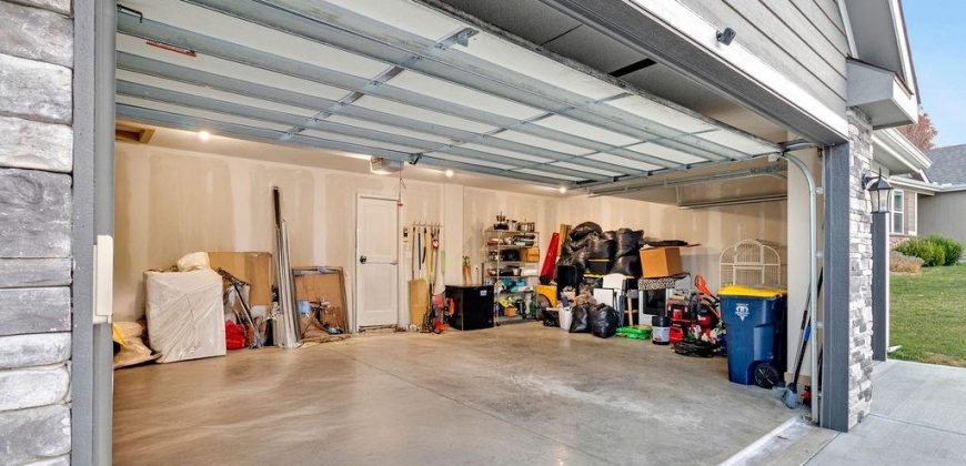 Homes for Sale in Kansas City, MO 64157 | 11709 N Windsor Avenue