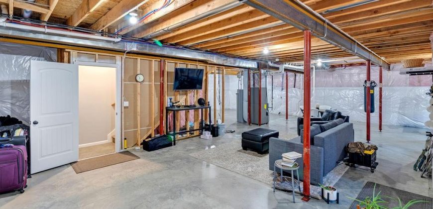 Homes for Sale in Kansas City, MO 64157 | 11709 N Windsor Avenue