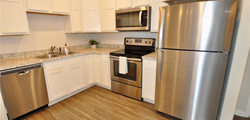 Homes for Sale in Kansas City, MO 64154 | 2651 NW Barry Road, Unit#102