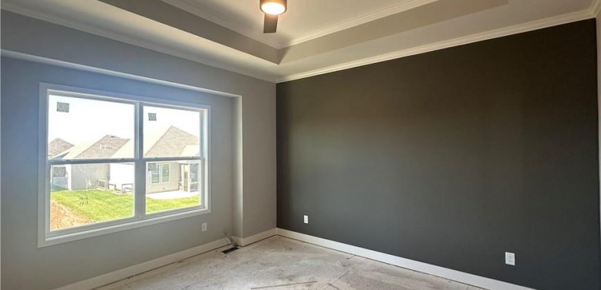 Homes for Sale in Parkville, MO 64152 | 7040 NW Forest Lakes Drive